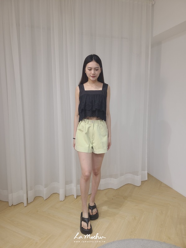 斜紋打褶短褲